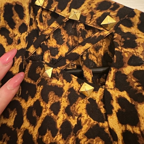 Nicki Minaj Bold Leopard Print Blouse - Picture 3 of 6
